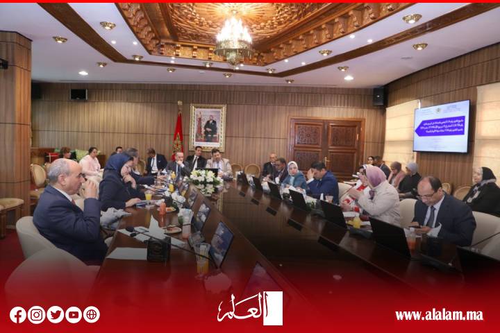 بالإجماع.. مجلس المستشارين يصادق على مشروع قانون يتعلق بمدونة الأدوية والصيدلة بالإجماع.. مجلس المستشارين يصادق على مشروع قانون يتعلق بمدونة الأدوية والصيدلة