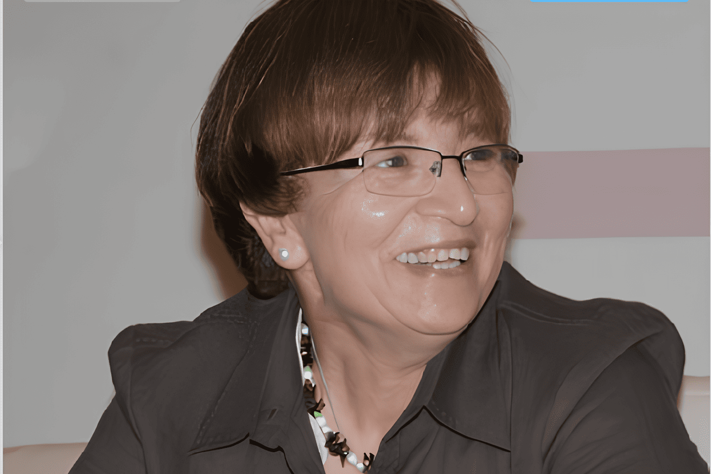 الرابطة الوطنية للصحفيين الاستقلاليين تحتفي بمسيرة لطيفة بناني سميرس الرابطة الوطنية للصحفيين الاستقلاليين تحتفي بمسيرة لطيفة بناني سميرس