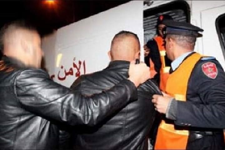شقيقان رهن الاعتقال بأكادير بتهمة حيازة المخدرات