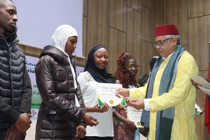 جامعة محمد الأول تقيم حفل إفطار جماعي للطلبة الأجانب من دول إفريقيا وآسيا