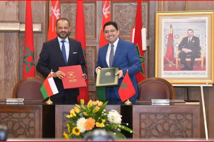 سلطنة عمان تدعم الوحدة الترابية للمملكة وتعتبر مبادرة الحكم الذاتي الأساس لأي حل سلطنة عمان تدعم الوحدة الترابية للمملكة وتعتبر مبادرة الحكم الذاتي الأساس لأي حل