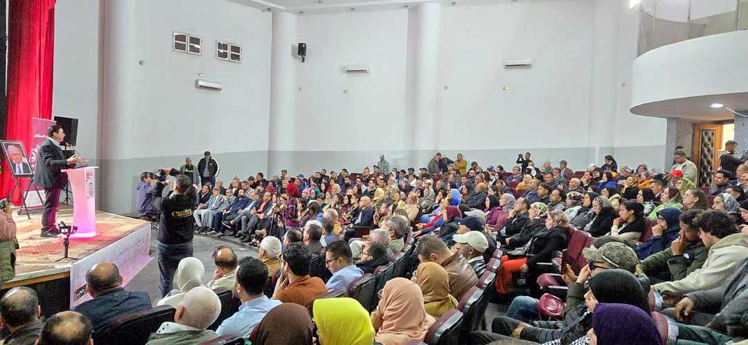 عمر حجيرة يترأس دورة المجلس الإقليمي لحزب الاستقلال بوجدة عمر حجيرة يترأس دورة المجلس الإقليمي لحزب الاستقلال بوجدة