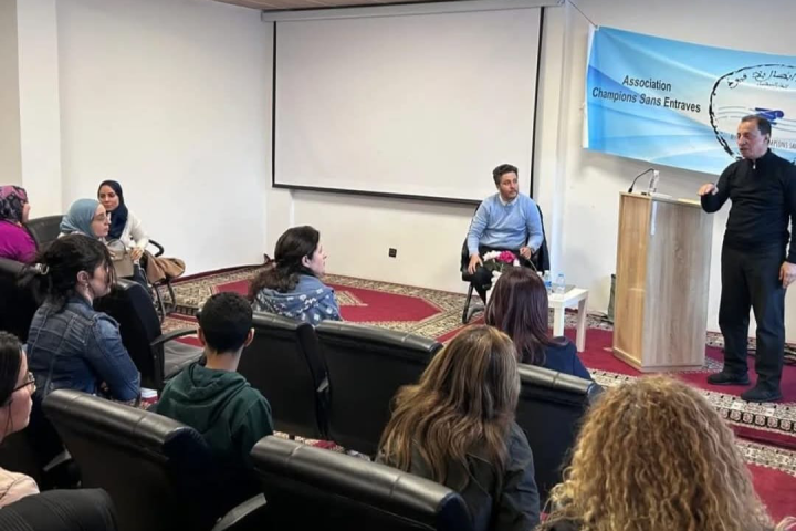 ندوة علمية حول أهمية السباحة لأطفال التوحد ندوة علمية حول أهمية السباحة لأطفال التوحد