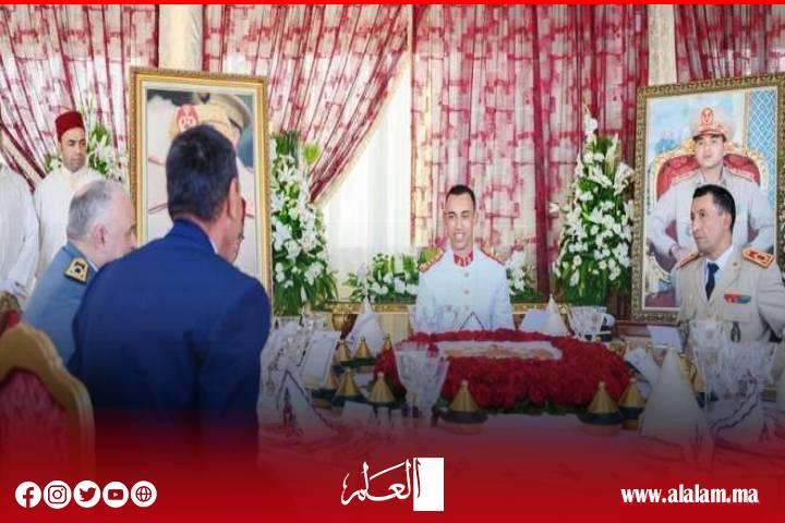 ولي العهد يترأس مأدبة غداء أقامها الملك بمناسبة الذكرى 69 لتأسيس القوات المسلحة الملكية