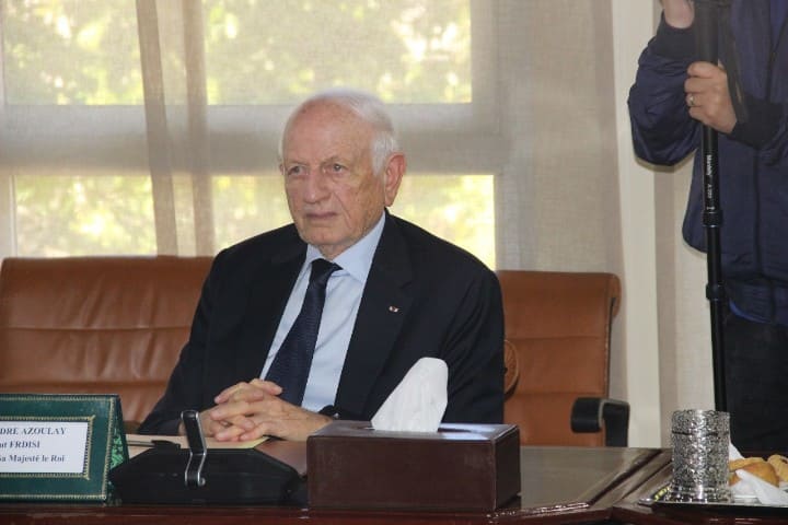 وزارة النقل واللوجيستيك توقع ثلاث شراكات نوعية مع مؤسسة البحث والتطوير والابتكار في العلوم والهندسة وزارة النقل واللوجيستيك توقع ثلاث شراكات نوعية مع مؤسسة البحث والتطوير والابتكار في العلوم والهندسة