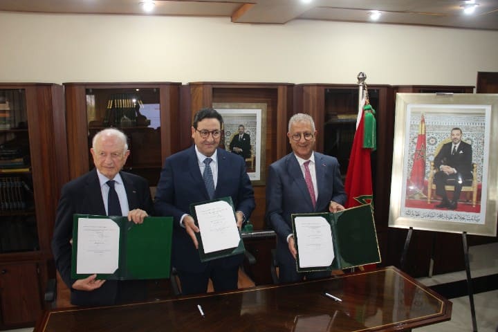 وزارة النقل واللوجيستيك توقع ثلاث شراكات نوعية مع مؤسسة البحث والتطوير والابتكار في العلوم والهندسة وزارة النقل واللوجيستيك توقع ثلاث شراكات نوعية مع مؤسسة البحث والتطوير والابتكار في العلوم والهندسة