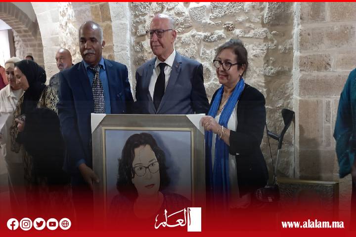 باب برج مراكش يفتح ذراعيه لتيار تشكيلي مغربي يسعى لكتابة اسمه عالميًا