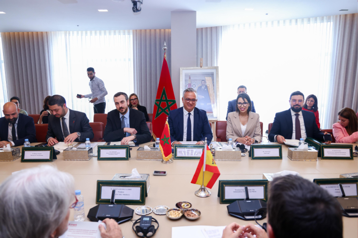 المغرب وإسبانيا يعززان علاقاتهما الاقتصادية..