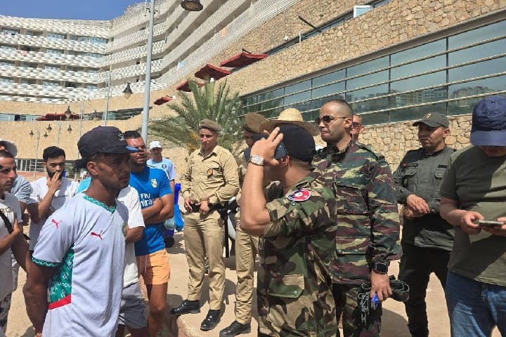 السلطات تشرع في تنظيم استغلال شاطئ كيمادو بالحسيمة