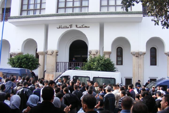 محكمة الاستئناف بالحسيمة تُدين متهمين بـ25 سنة سجناً نافذاً بعد نقض البراءة