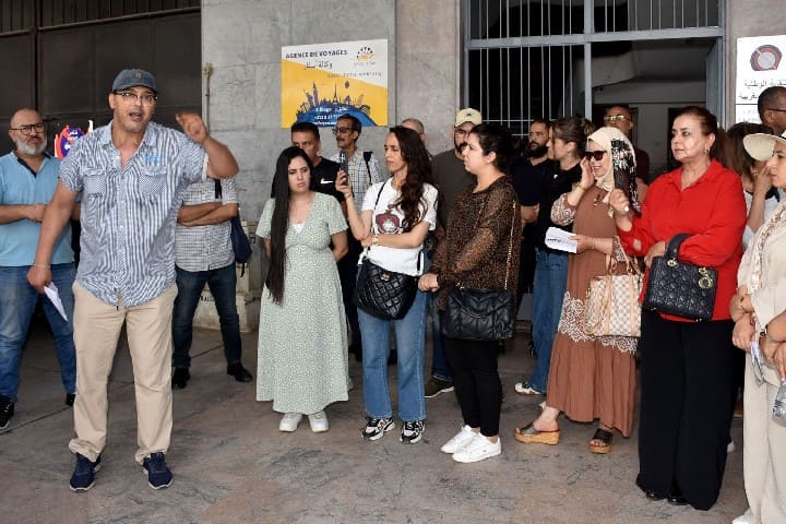 في وقفة احتجاجية.. مهنيو قطاع الصحافة يطالبون بتسريع تسوية الأجور ويتوعدون بالتصعيد