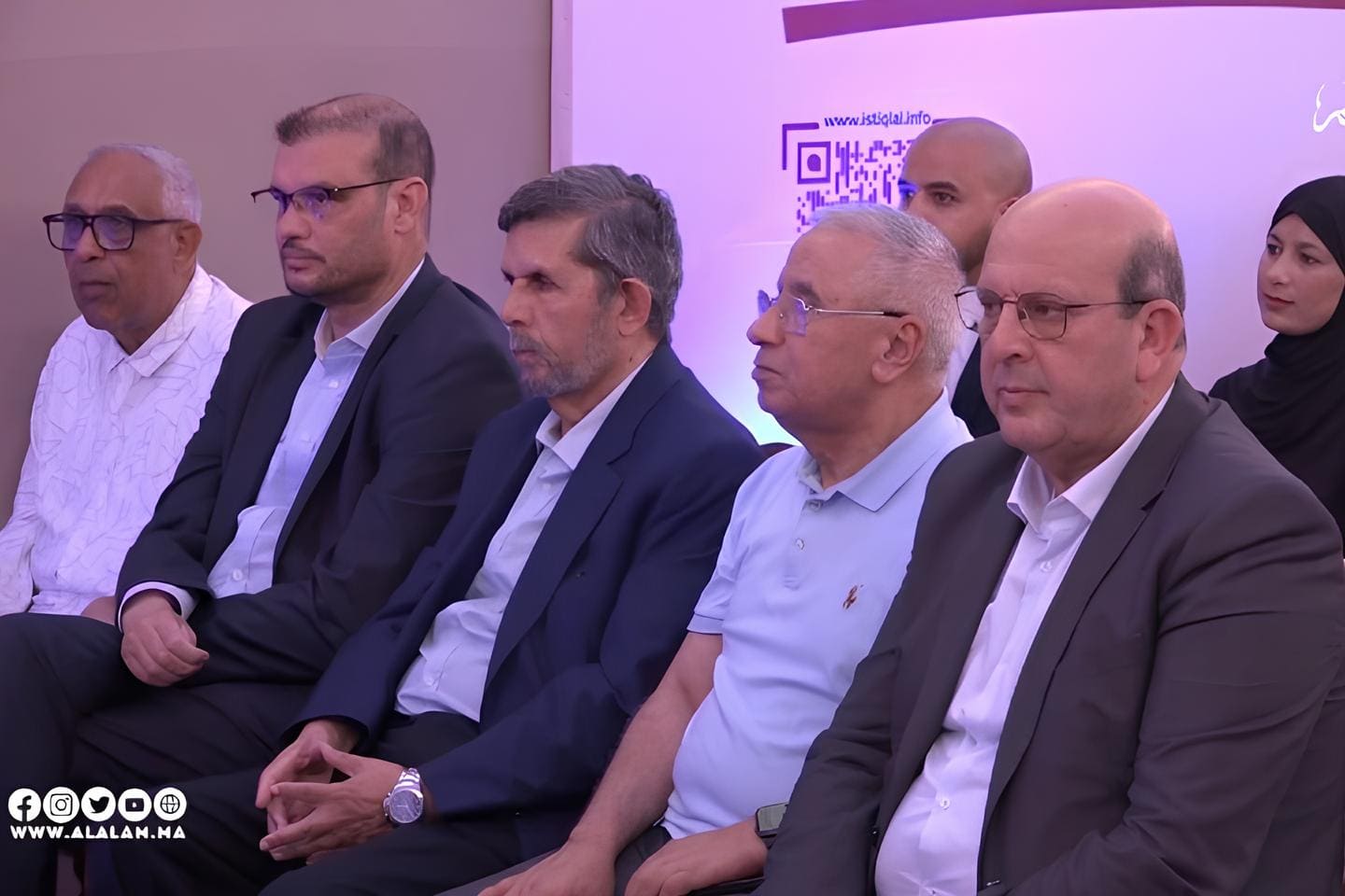 نزار بركة يترأس حفل انخراط جماعي للكفاءات الشابة في حزب الاستقلال نزار بركة يترأس حفل انخراط جماعي للكفاءات الشابة في حزب الاستقلال