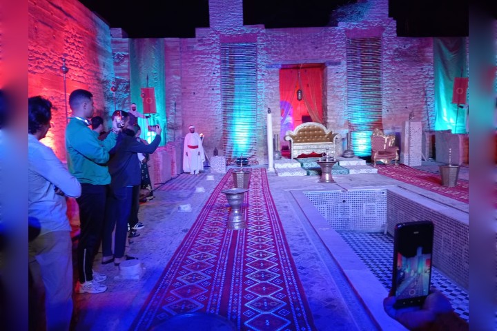 "نوستالجيا 2025": مسرح يحفر في الذاكرة… ويستشرف الغد