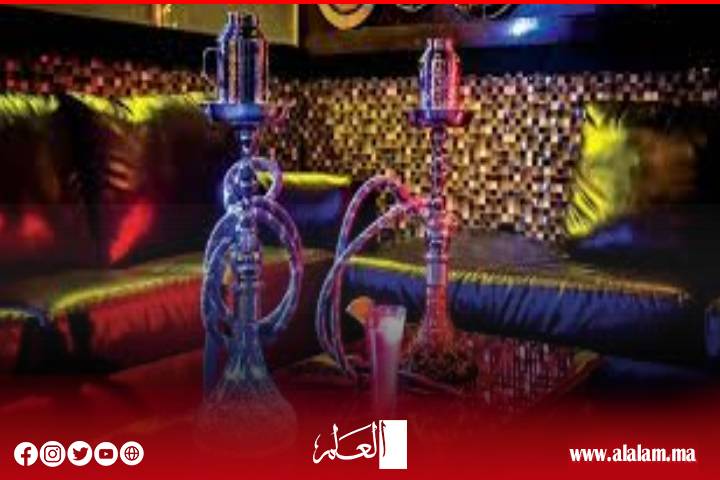 حملة أمنية واسعة تستهدف مقاهي الشيشة بشاطئ أصفيتحة بالحسيمة وحجز 36 نرجيلة