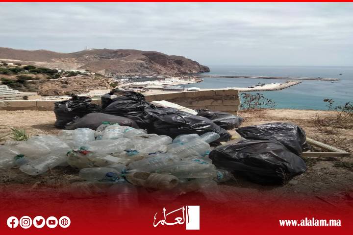 حملة بيئية بجبل موروبييخو.. جمعية ميرامار تنخرط في حماية الفضاءات الطبيعية بالحسيمة