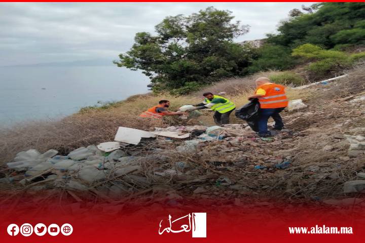 حملة بيئية بجبل موروبييخو.. جمعية ميرامار تنخرط في حماية الفضاءات الطبيعية بالحسيمة