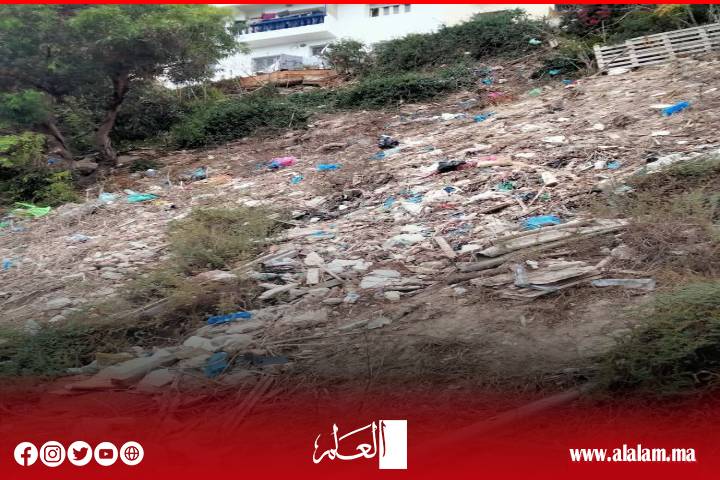 حملة بيئية بجبل موروبييخو.. جمعية ميرامار تنخرط في حماية الفضاءات الطبيعية بالحسيمة
