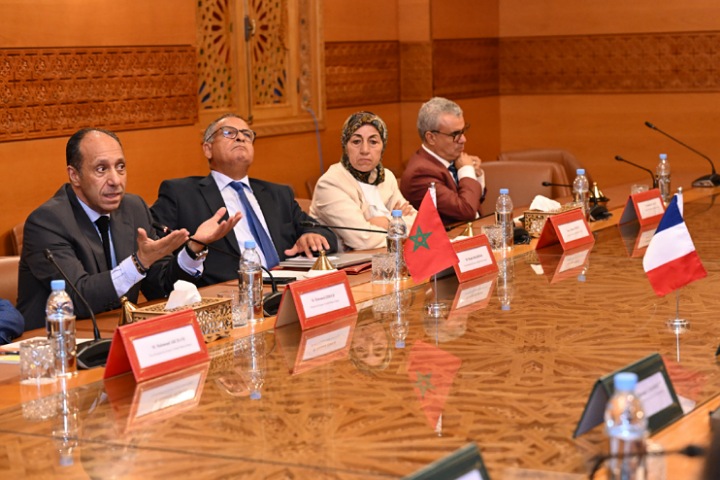 زيدوح يتباحث مع رئيسة لجنة الشؤون الاقتصادية بمجلس الشيوخ الفرنسي زيدوح يتباحث مع رئيسة لجنة الشؤون الاقتصادية بمجلس الشيوخ الفرنسي