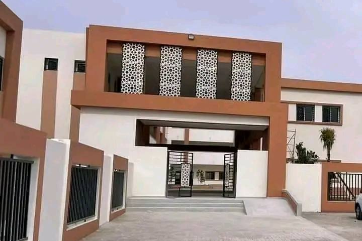 أبواب الملحقة الجامعية بمنطقة تاوريرت موصدة إلى إشعار آخر..