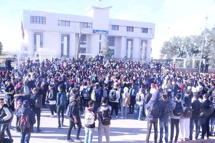 التحاق 498 ألفا و 759 تلميذة وتلميذا بالفصول الدراسية بجهة الشرق