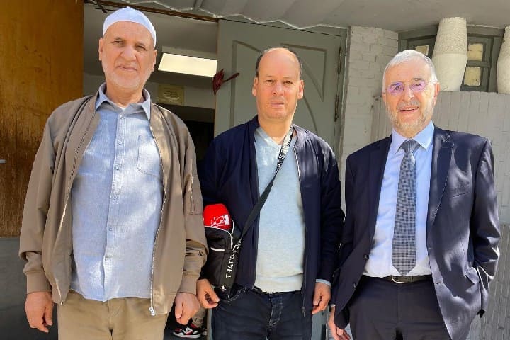 رئيس المساجد وحاخام اليهود يدينان ترخيص القضاء الهولندي بحرق القرآن الكريم