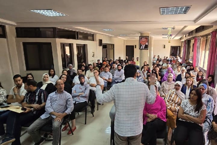 عمر حجيرة يطلق من وجدة مبادرات لتعزيز القدرات الرقمية للشباب في إطار "سنة التطوع 2025"