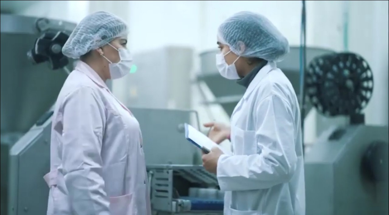 تنفيذا لما جاء في مشروع مالية 2026.. الحكومة تكثف جهودها لإدماج الشباب والنساء في سوق الشغل