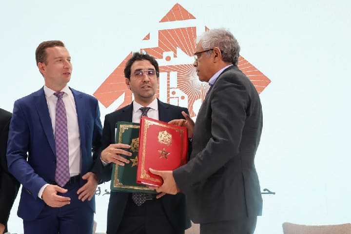 جامعة محمد الأول تُوَقِّعُ اتفاقية مع شركة هيرشمان للسيارات