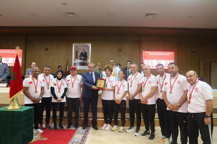 "سباق التناوب الرمزي المسيرة الخضراء".. مسك الختام بالداخلة