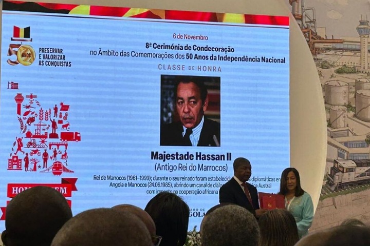 أنغولا تكرم الراحل الحسن الثاني تقديرا للدعم الذي قدمه المغرب لنيل استقلالها