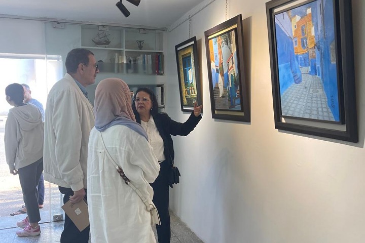 لوحات بألوان مدينة شفشاون ورائحتها في قاعة "أكد للفنون بالرباط"