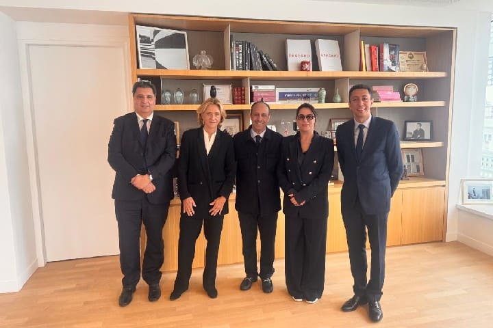 زيدوح يجري لقاء مع رئيسة جهة "إيل دو فرانس"