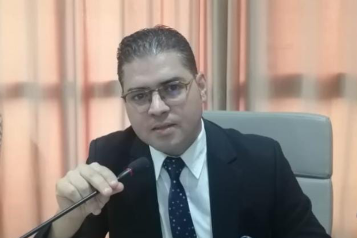 د.حكيم التوزان، أستاذ القانون الدولي العام جامعة ابن زهر بأكادير