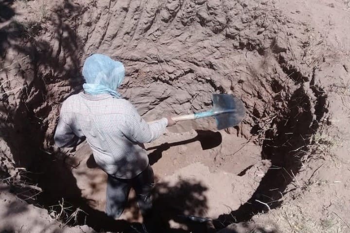 فضيحة استنزاف الماء ببوروس الرحامنة… آبار عشوائية تغذي مشاريع ترفيهية وتهدّد سكان الدواوير بالعطش