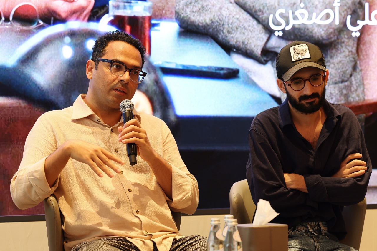 مخرج فيلم "كوميديا إلهية " علي أصغري يقدّم مقاربة  مبسطة للواقع في مهرجان الدوحة السينمائي