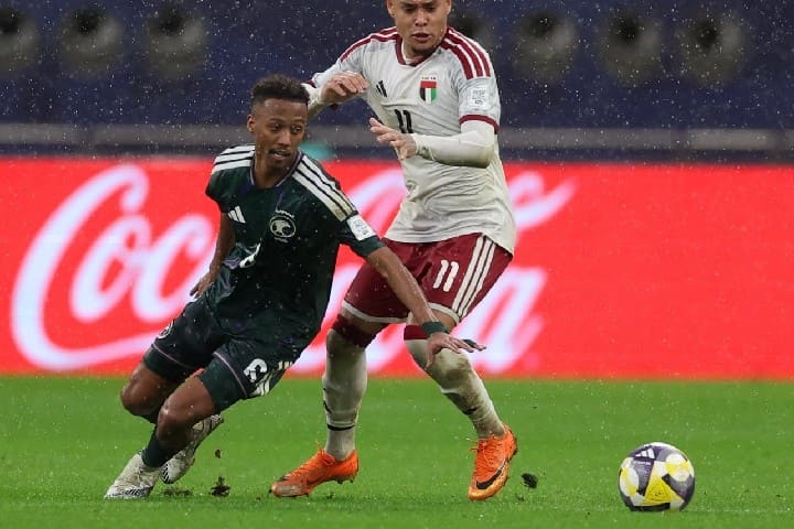 أمطار الدوحة تربك كأس العرب: توقف مباراة الترتيب ولقاء المغرب والأردن مهدد بالتأجيل