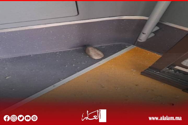 توقيف قاصر هشم زجاج حافلة للنقل الحضري بأكادير