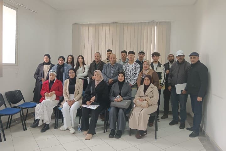 العرائش: العصبة المغربية للتربية الأساسية ومحاربة الأمية ورابطة أساتذة التعليم العالي تنظمان:  دورة تكوينية في مجال "التمكين الرقمي" بالعرائش