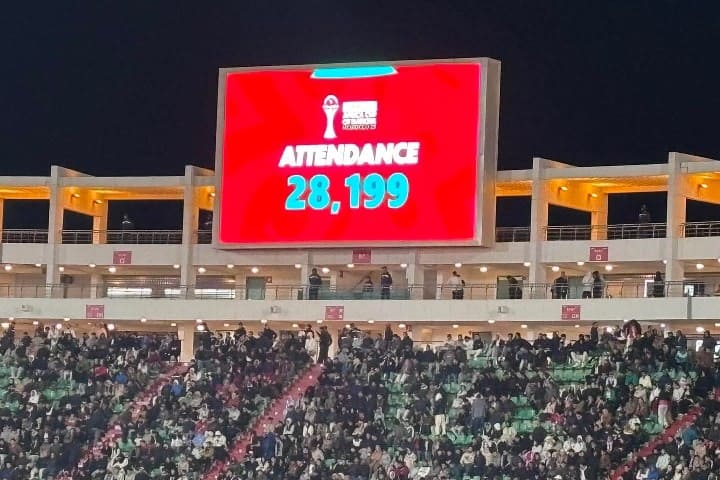 محمد صلاح يشيد بالجماهير المغربية: لعبنا وكأننا على أرضنا