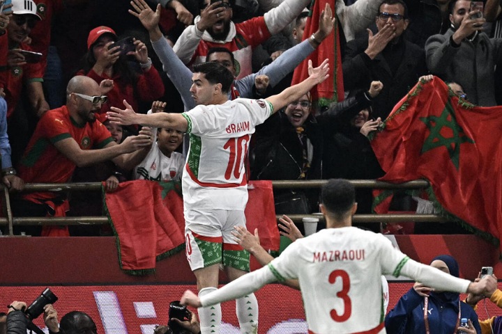 المنتخب المغربي يثأر من الكاميرون ويتأهل إلى نصف نهائي "الكان" 