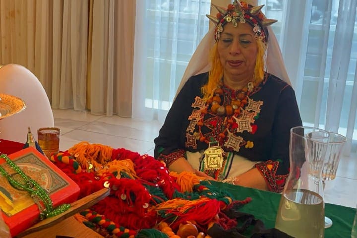 القنصلية المغربية بأمستردام تجمع أفراد الجالية المغربية بمناسبة السنة الأمازيغية 2976