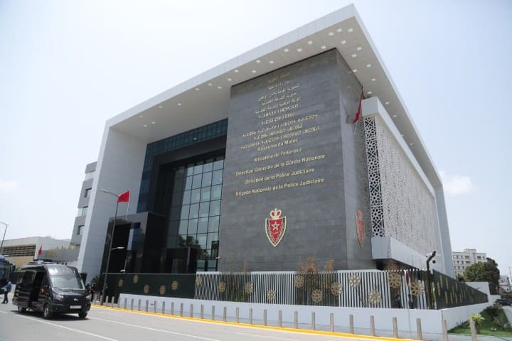 وفاة المشتبه فيه الذي ألقى بنفسه من مقر الفرقة الوطنية بالدار البيضاء والتحقيق متواصل