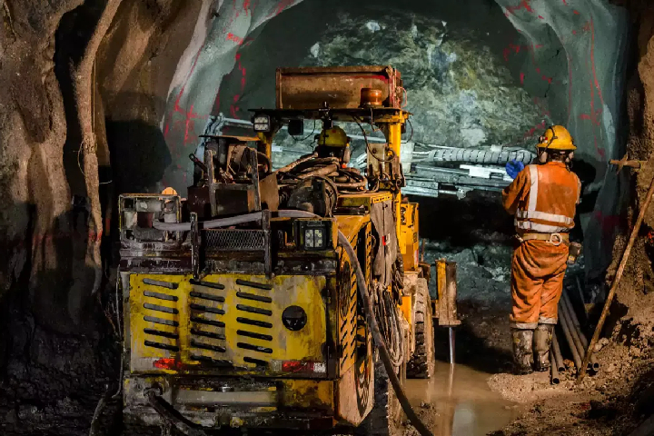 المغرب‭ ‬يعزز‭ ‬جاذبيته‭ ‬المنجمية‭ ‬ويصعد‭ ‬إلى‭ ‬المرتبة‭ ‬15‭ ‬عالميا‭ ‬