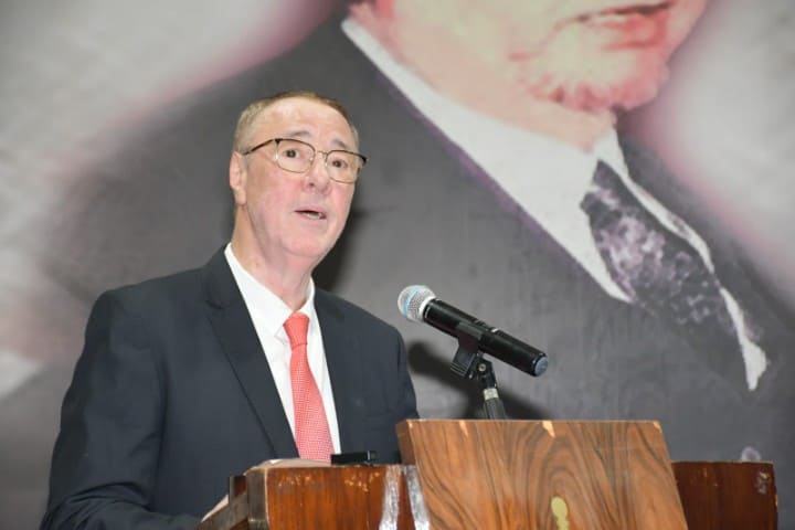 بركة: الإعلام الرياضي رافعة لإنجاح التظاهرات الكبرى وبناء إشعاع المغرب دوليا