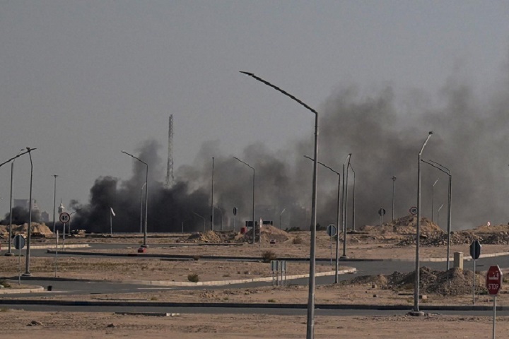 إيران تعلن مهاجمة قواعد أمريكية في الكويت وتتوعد بـ"مواصلة" الضربات