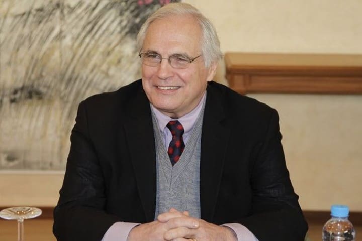 خروج مشبوه لمسؤول أممي سابق