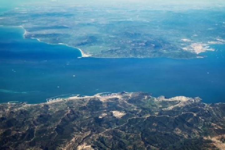 مدريد‭ ‬تقرر‭ ‬تسريع‭ ‬مسلسل‭ ‬إنجاز‭ ‬الربط‭ ‬القاري‭ ‬مع‭ ‬المغرب‭ ‬وإسبانيا