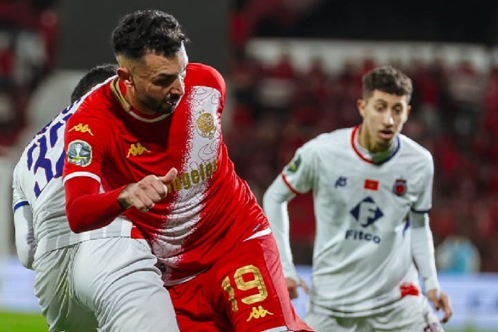 الوداد يقصى رغم انتفاضة بطولية بقيادة زياش وآسفي تحجز بطاقة نصف نهائي الكاف