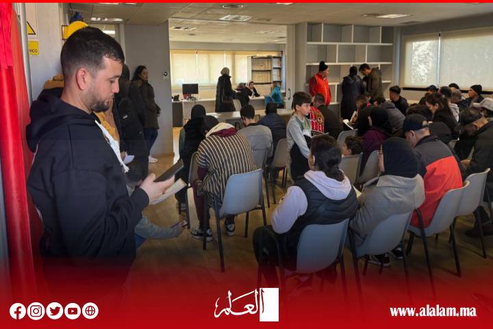 تعزيز جودة الخدمات القنصلية بألميريا: مقاربة مستمرة لخدمة الجالية