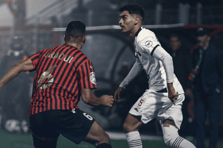 رغم النقص العددي… أولمبيك آسفي ينتزع تعادلا بطعم الانتصار من قلب الجزائر ويقترب من النهائي التاريخي